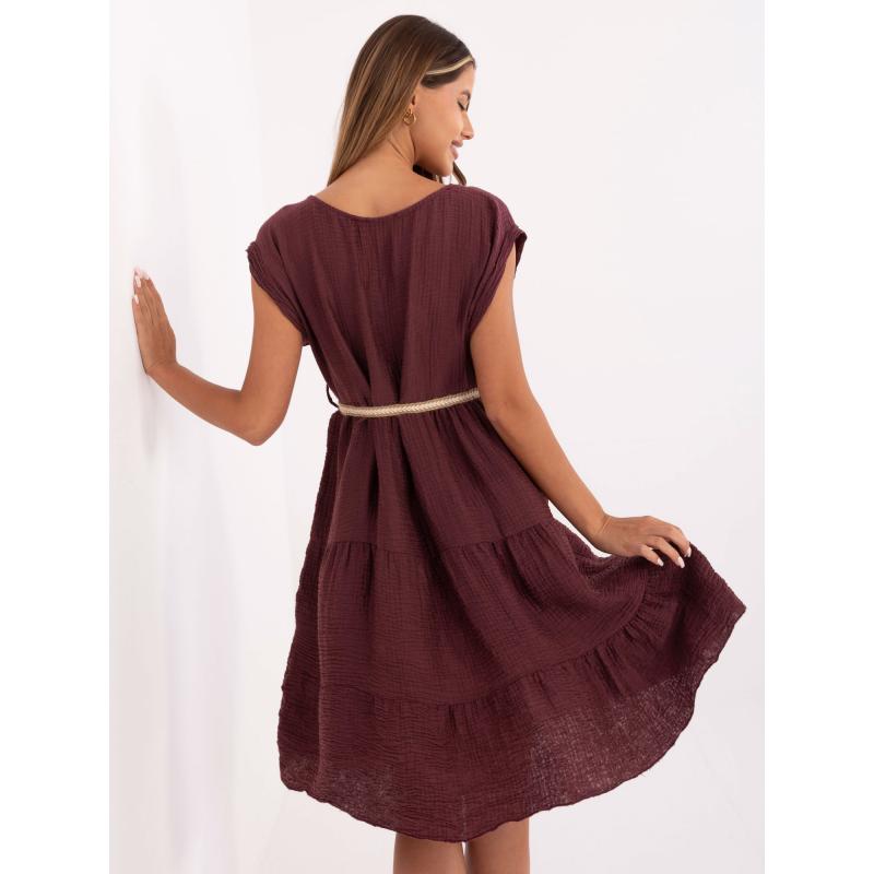 Bordové letné šaty s volánovým lemom