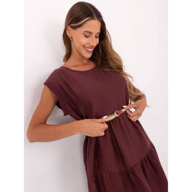 Bordové letné šaty s volánovým lemom