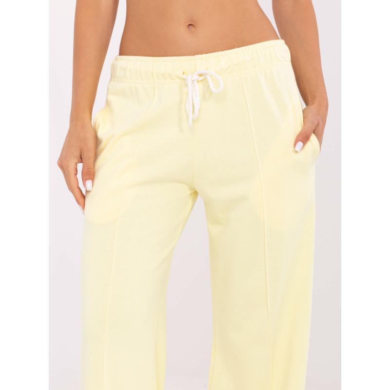 Světle žluté basic teplákové kalhoty se zavazováním