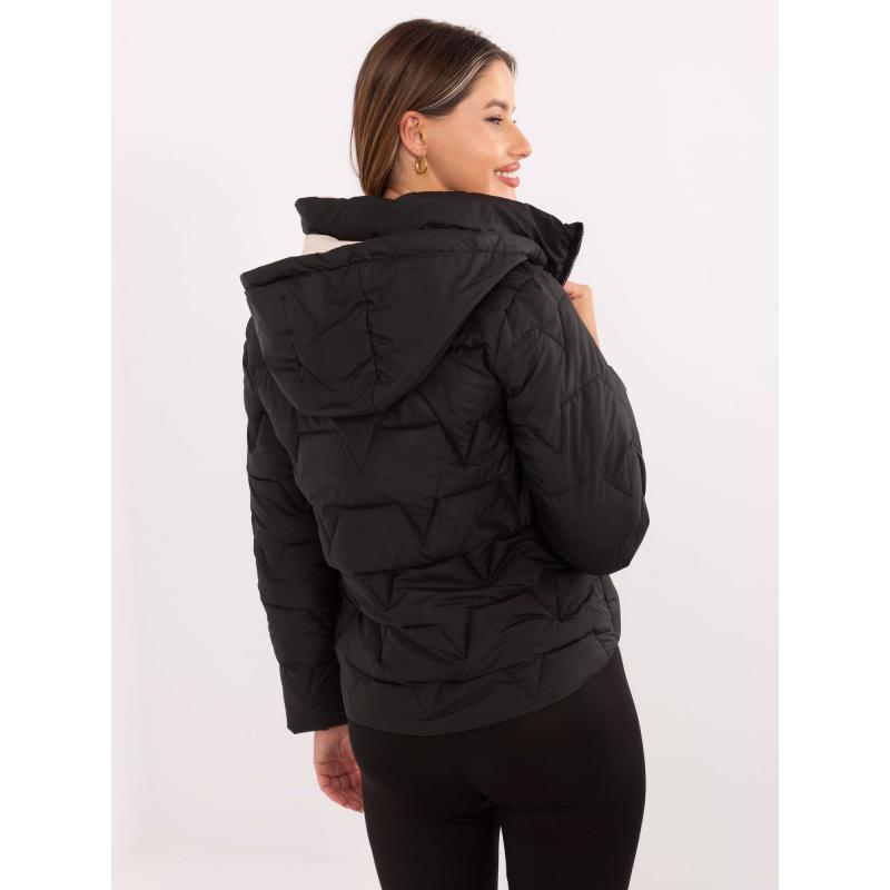 Fekete női kabát levehető kapucnival