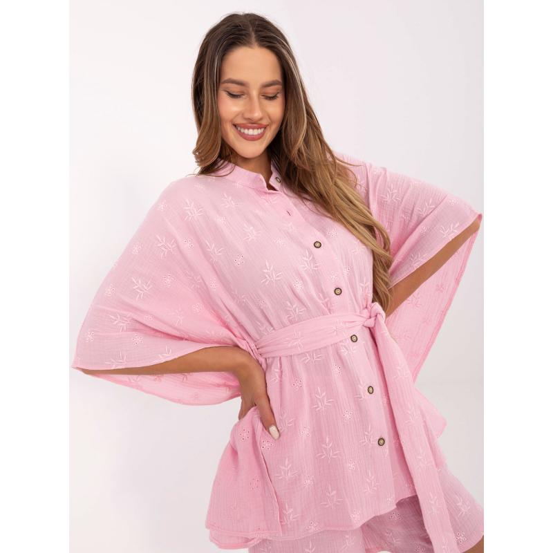 Světle růžový letní komplet s výšivkou