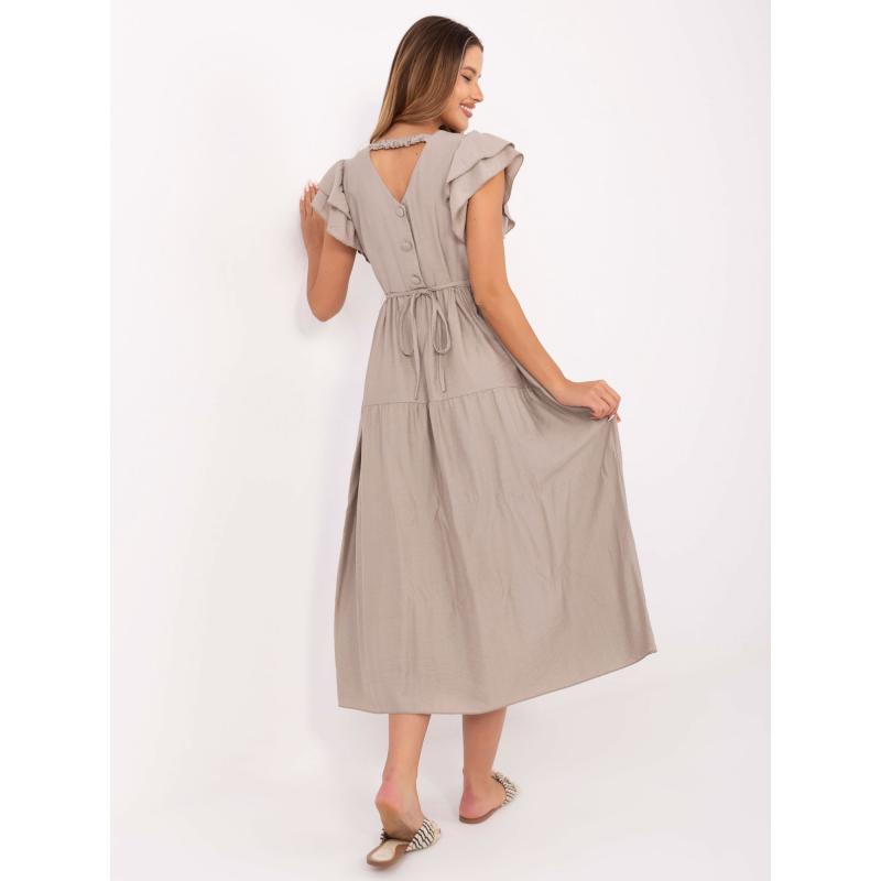 Bézs színű midi ruha gombokkal a hátán