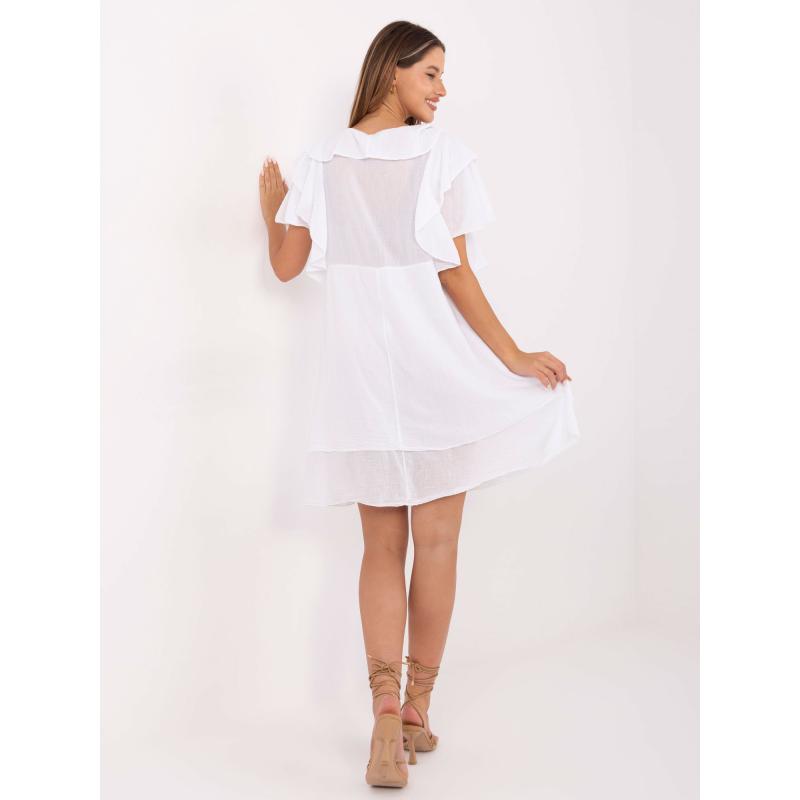 Bílé letní šaty s vrstveným spodním dílem