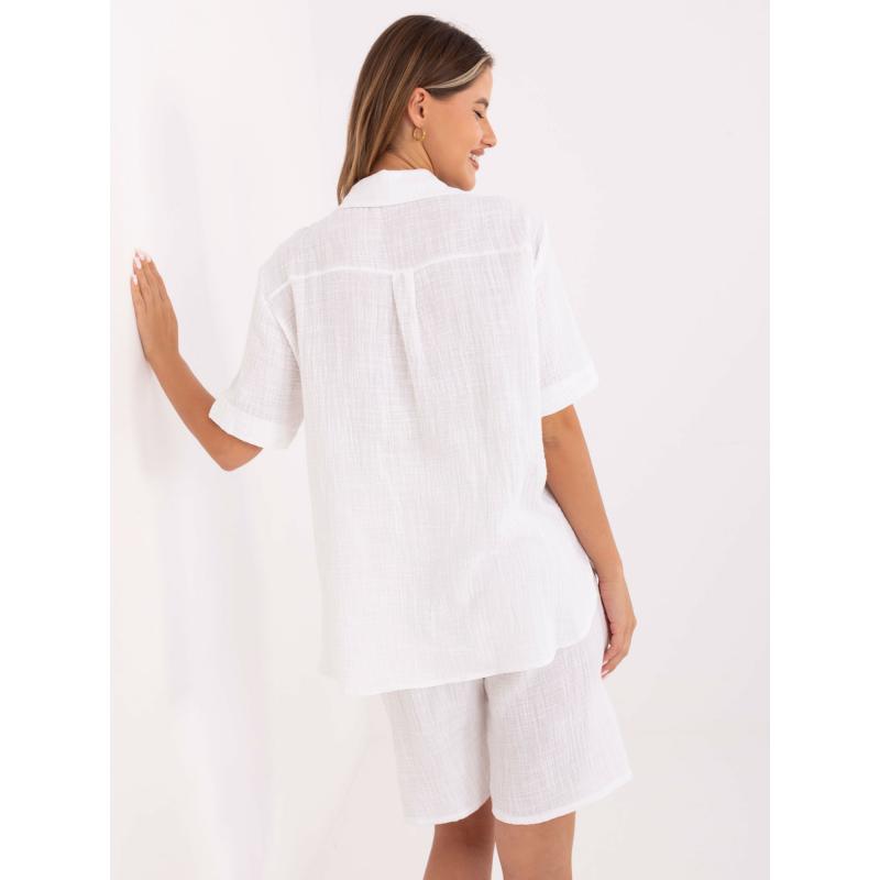 Bílá mušelínová souprava s bermudami