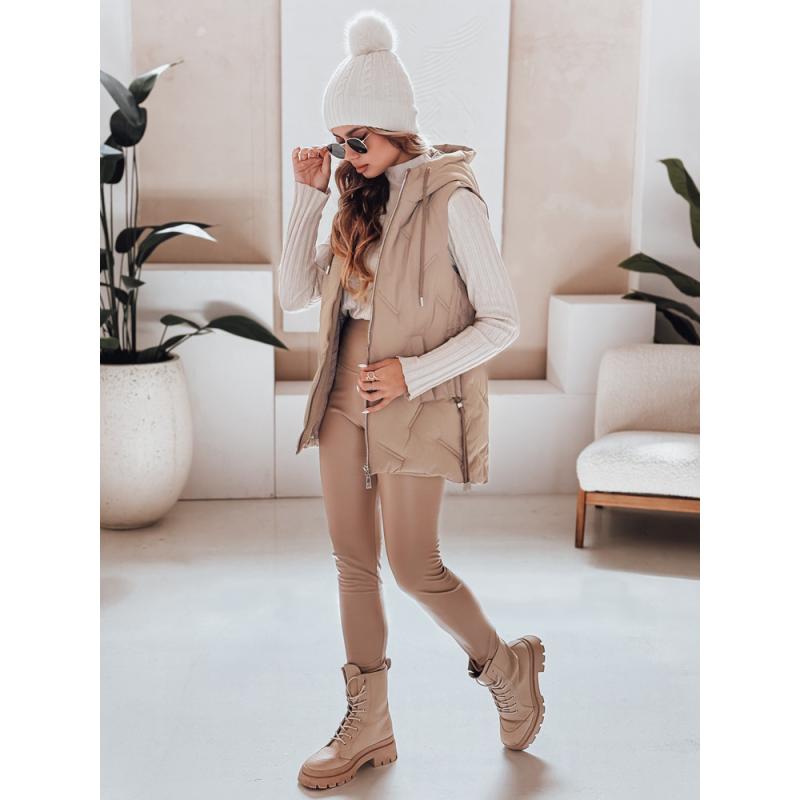 Női steppelt kabát kapucnival, kamel színű