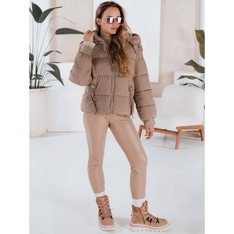 Női téli steppelt kabát kapucnival, kamel