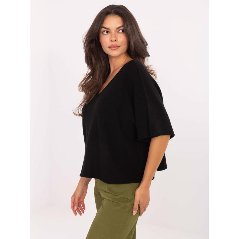 Černý klasický svetr s pružnými lemy