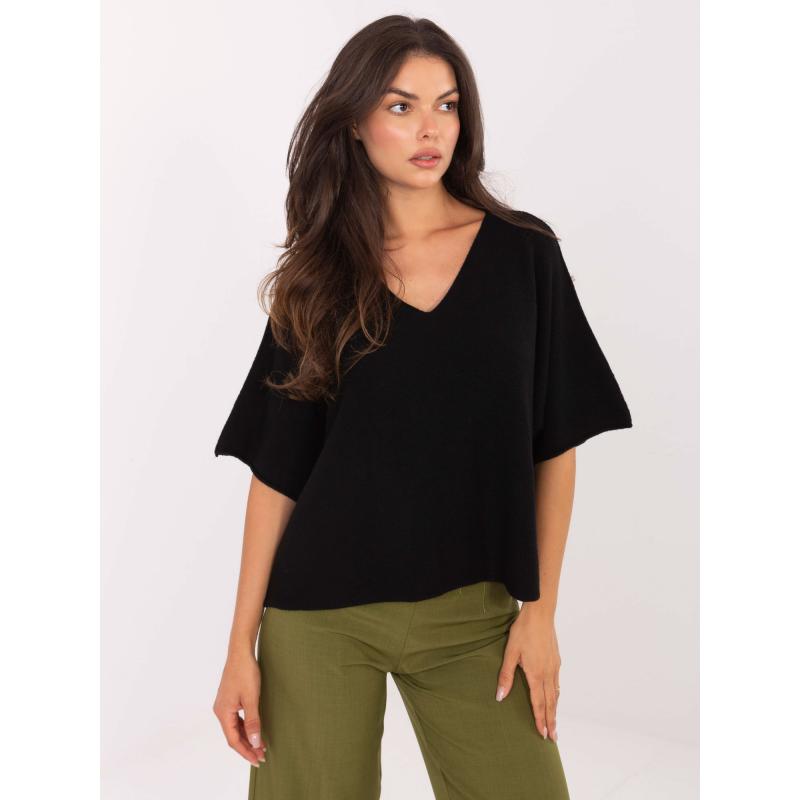 Černý klasický svetr s pružnými lemy