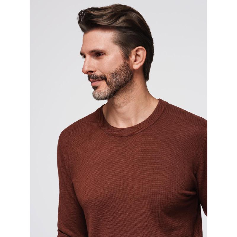 Férfi pulóver, kerek nyakkivágással, rugalmas kötött anyagból, klasszikus mintával – bordó V4 OM-SWSW-0183