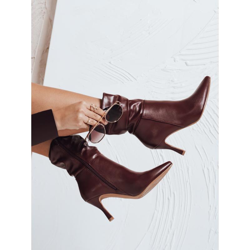 Kotníkové boty na podpatku s nařaseným svrškem, bordové