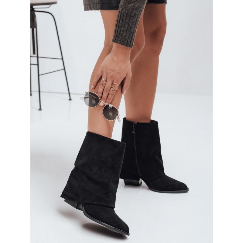 Dámské kotníkové boty ze semiše s širokým svrškem, černé