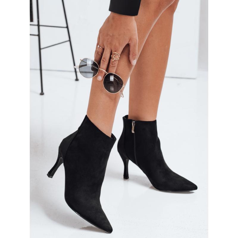 Kotníkové boty na podpatku, semišové, černé
