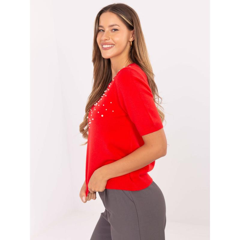 Červený sveter s okrúhlym výstrihom