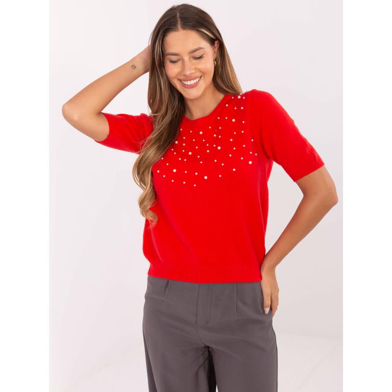 Červený sveter s okrúhlym výstrihom