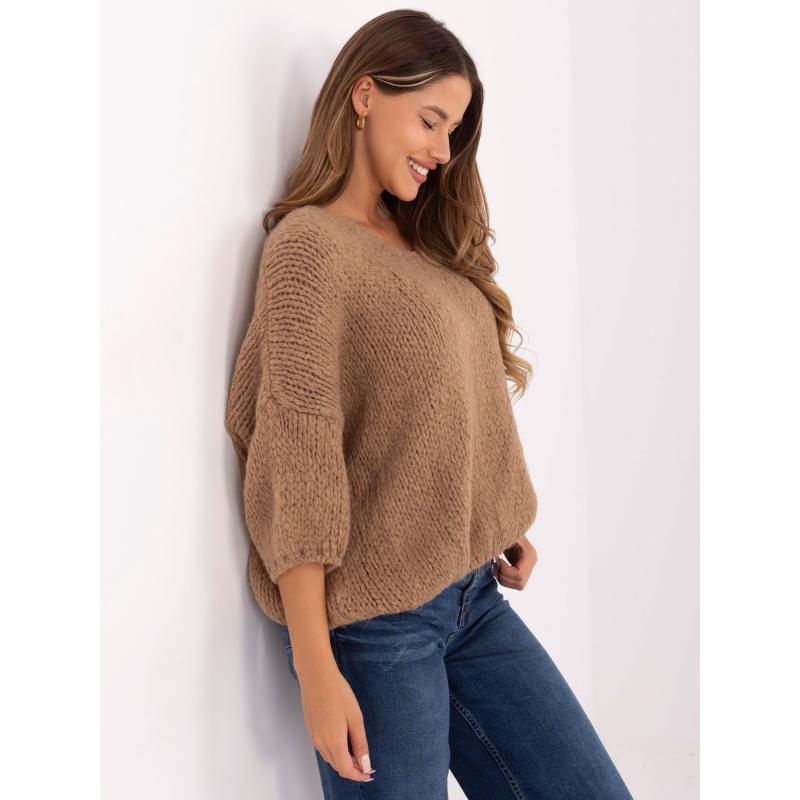 Camelový dámsky sveter s prímesou alpaky