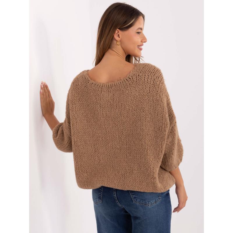 Camelový dámsky sveter s prímesou alpaky