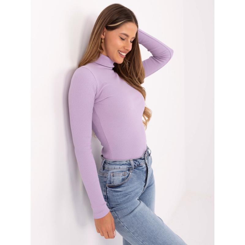 Lila testhezálló alapblúz rolós nyakkal Elisee RUE PARIS