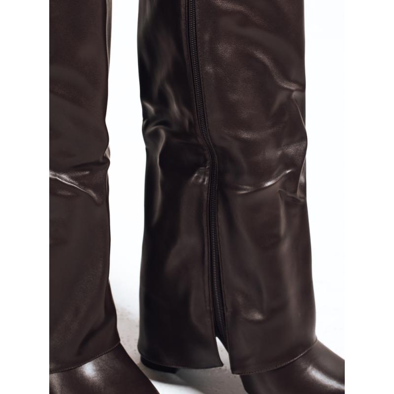 Női barna cipő magas sarokkal