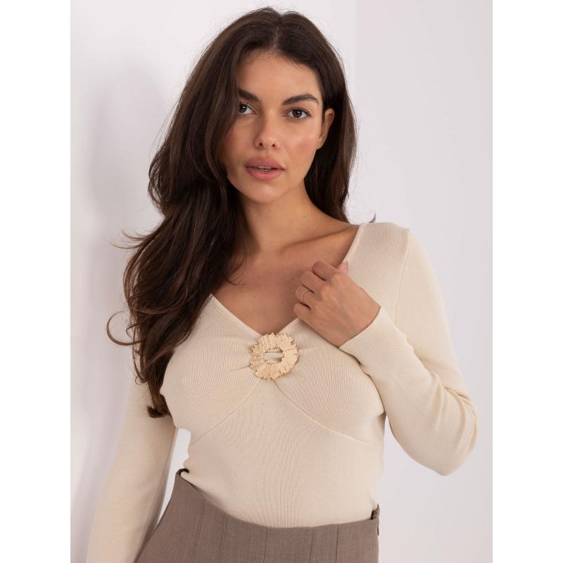 Világos bézs színű, elegáns csíkos pulóver