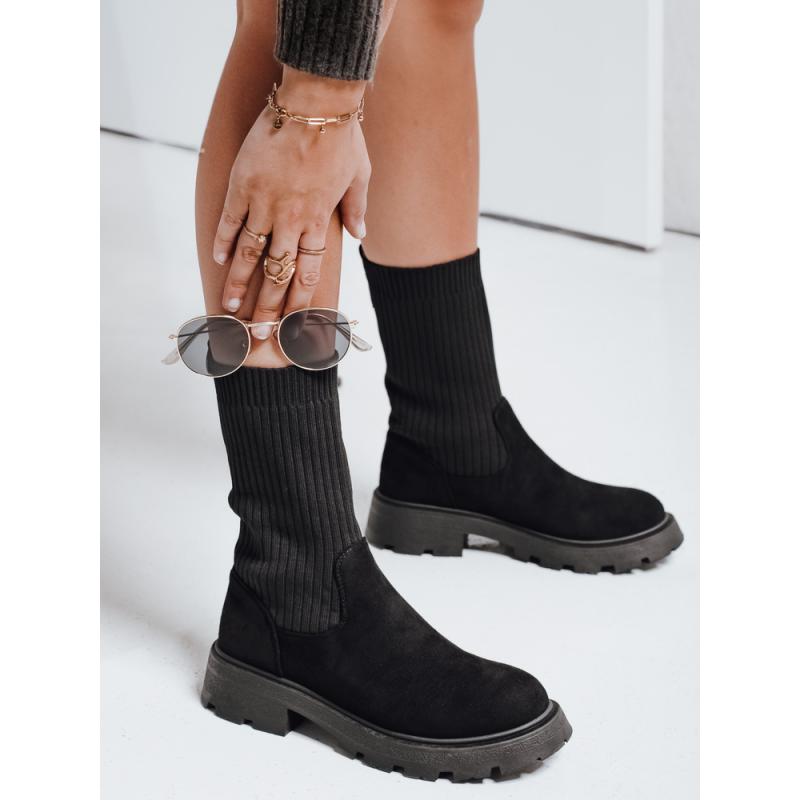 Női bokacsizma, fekete