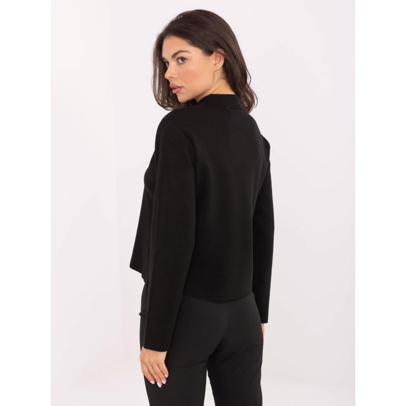 Fekete, elegáns pulóver gallérral