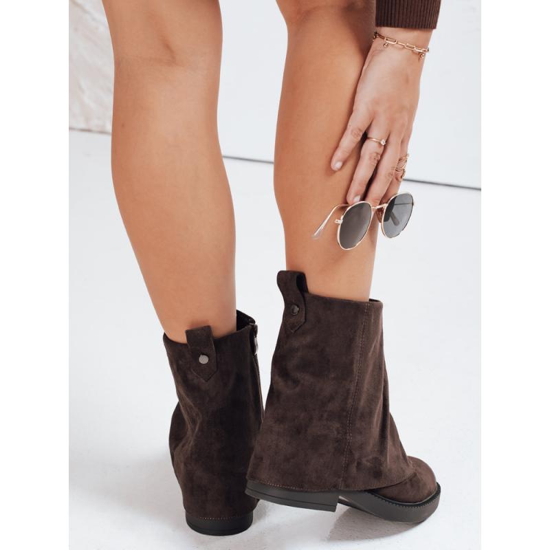 Női szarvasbőr bokacsizma felhajtott felsőrésszel, barna