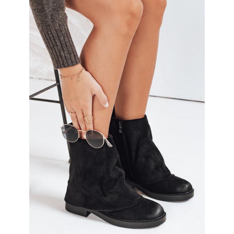 Női szarvasbőr bokacsizma felhajtott felsőrésszel, fekete