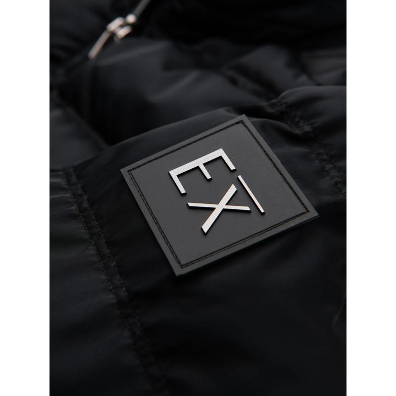 Pánská džínová bunda s pletenými rukávy a kapucí – modro-černá V2 OM-JADJ-0220