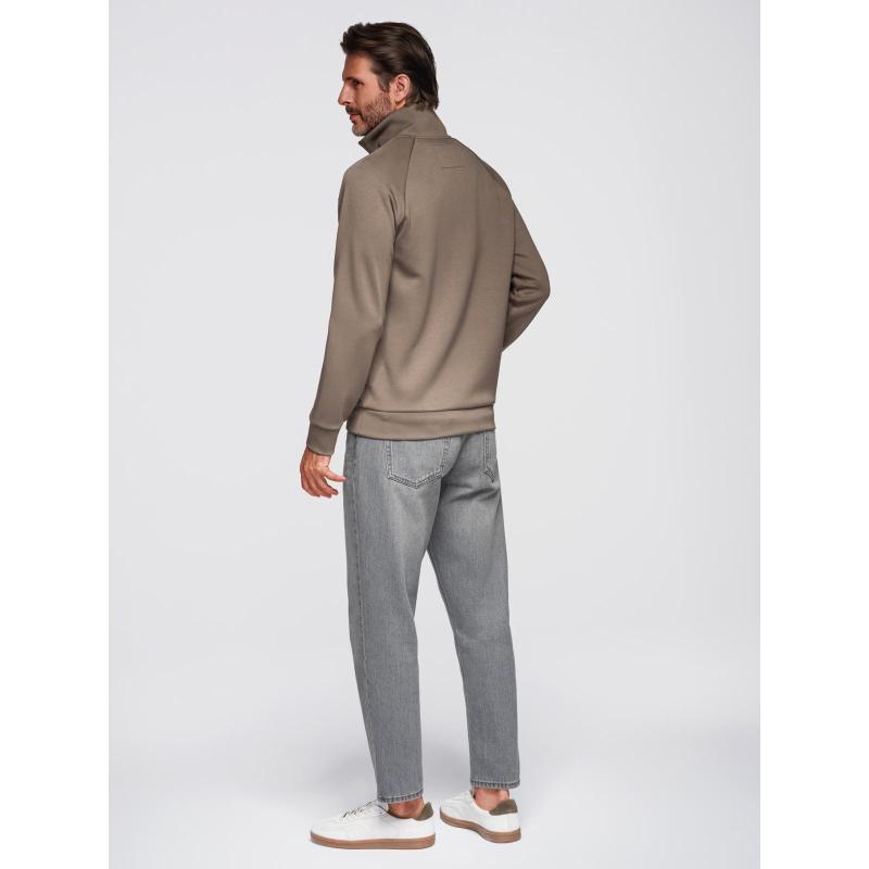 Pánská mikina s kontrastním potiskem a rozepínacím vysokým límcem – šedohnědá V3 OM-SSZP-0211