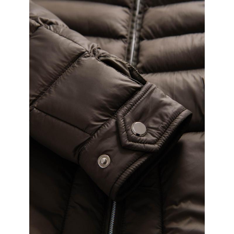 Klasszikus, steppelt férfi kabát állógallérral – olíva V3 OM-JALP-0261