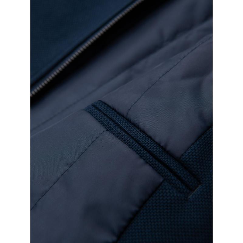 Férfi kabát magas gallérral és strukturált szabással – sötétkék V2 OM-COWC-0136