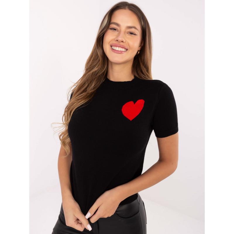 Fekete női pulóver szívvel