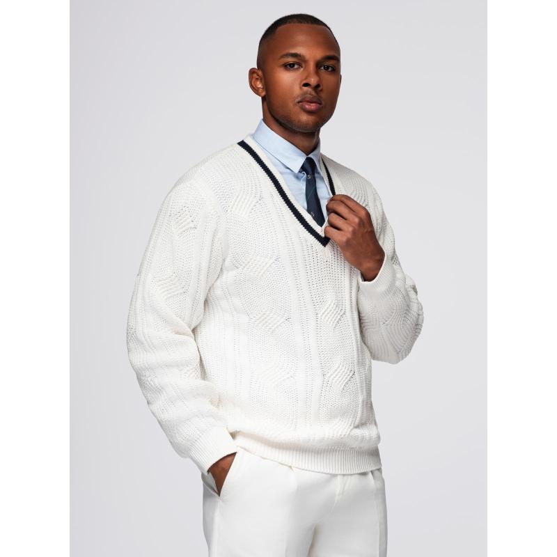 Pánsky sveter s kockovaným vzorom a okrúhlym výstrihom – biely V1 OM-SWSW-0151