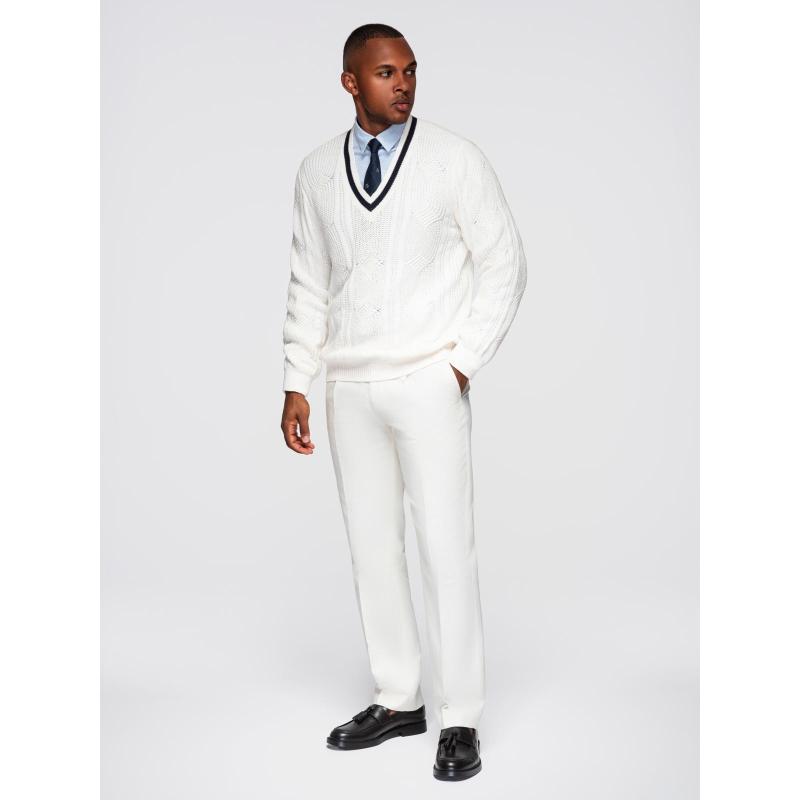 Pánsky sveter s kockovaným vzorom a okrúhlym výstrihom – biely V1 OM-SWSW-0151