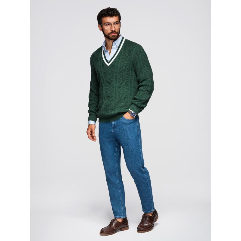 Pánsky sveter s kockovaným vzorom a okrúhlym výstrihom – zelený V3 OM-SWSW-0151