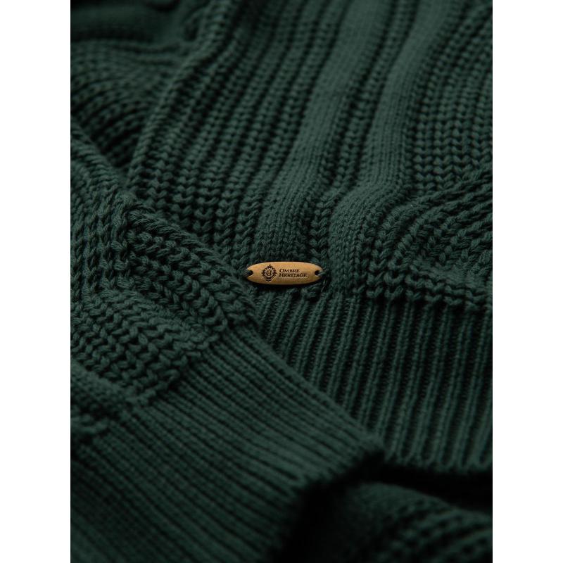 Pánsky sveter s kockovaným vzorom a okrúhlym výstrihom – zelený V3 OM-SWSW-0151