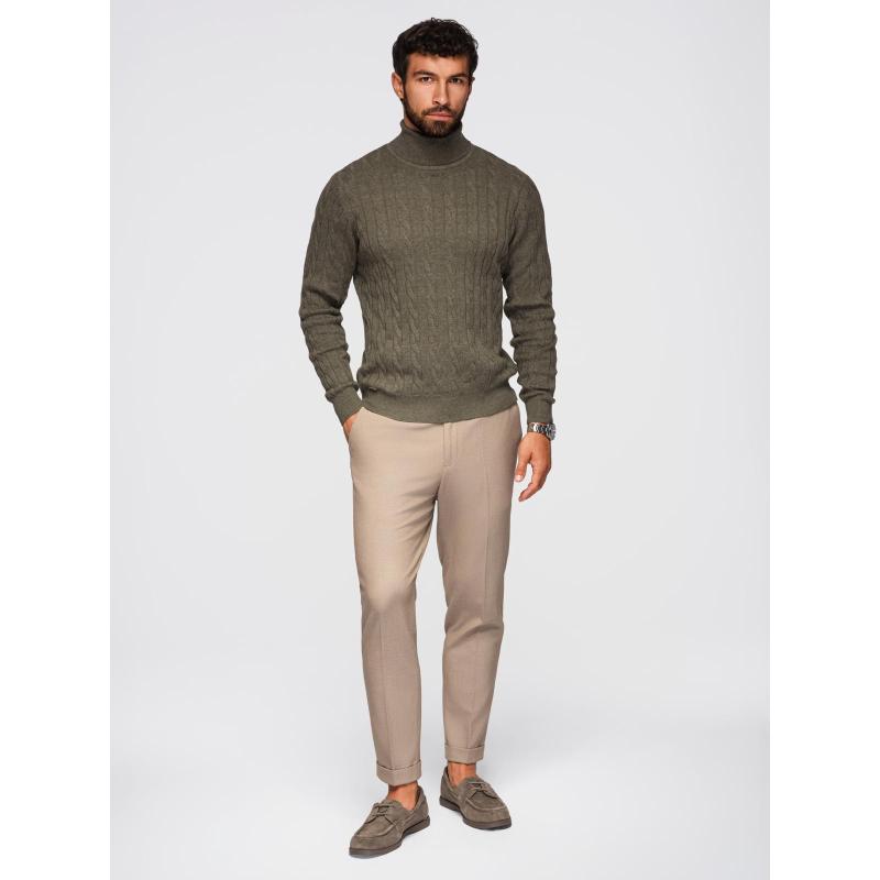 Pánský svetr s rolákem a kostkovaným vzorem – olivová V2 OM-SWTN-0157