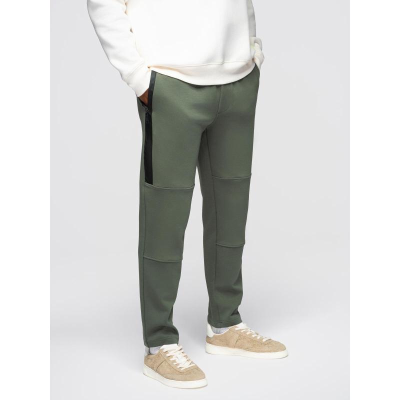 Pánské tepláky s rovnými nohavicemi a gumovými detaily – tmavě olivově zelené V4 OM-PASK-0281