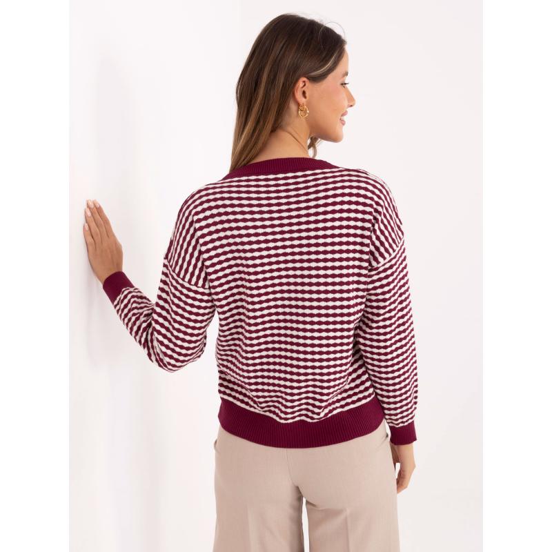 Klasszikus pulóver bordó színben, geometrikus mintával