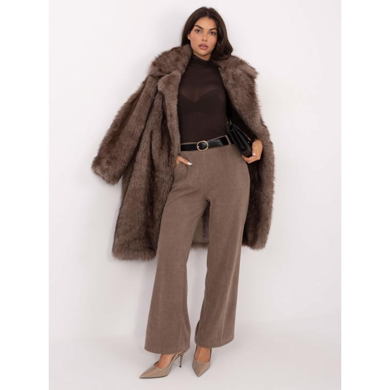 Barna, testhezálló blúz viszkózával