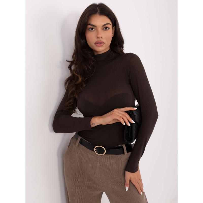 Barna, testhezálló blúz viszkózával