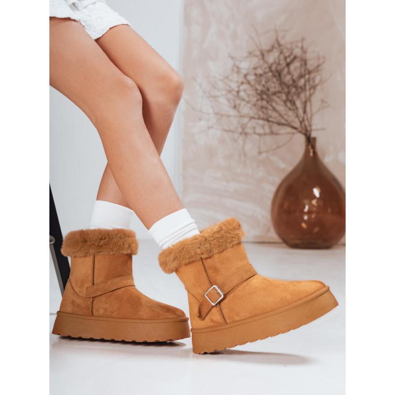 Női szarvasbőr hócsizma kaméliás szőrmével