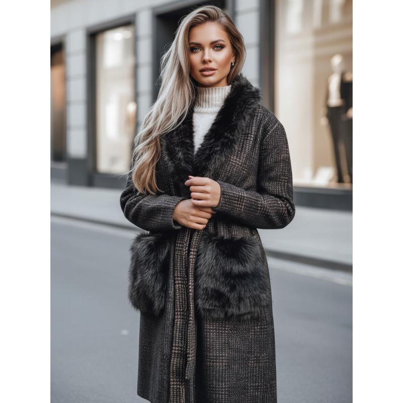 Dámský kabát s kožešinou v hnědé barvě