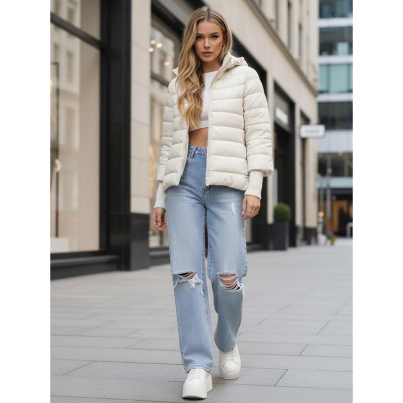 Női fehér steppelt kabát kapucnival