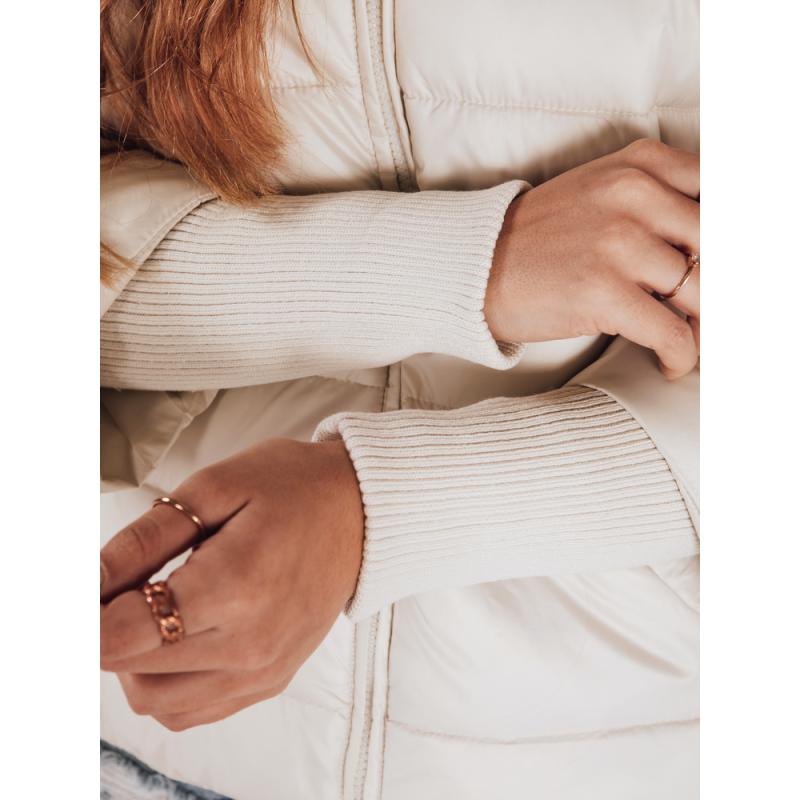 Női fehér steppelt kabát kapucnival