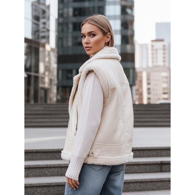 Női műbőr mellény szőrme díszítéssel, bézs