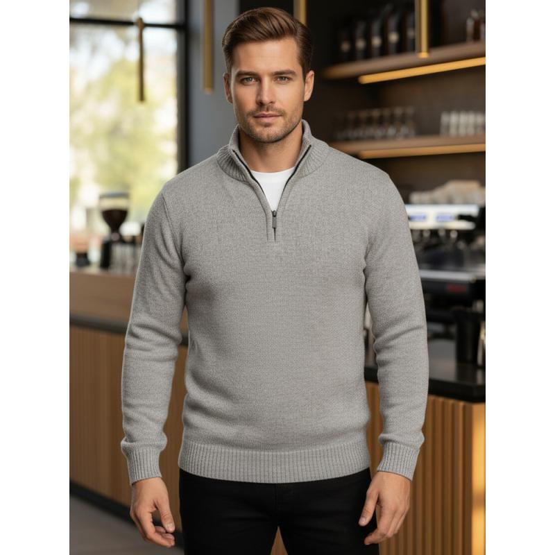 Pánský svetr s rolákem světle šedý