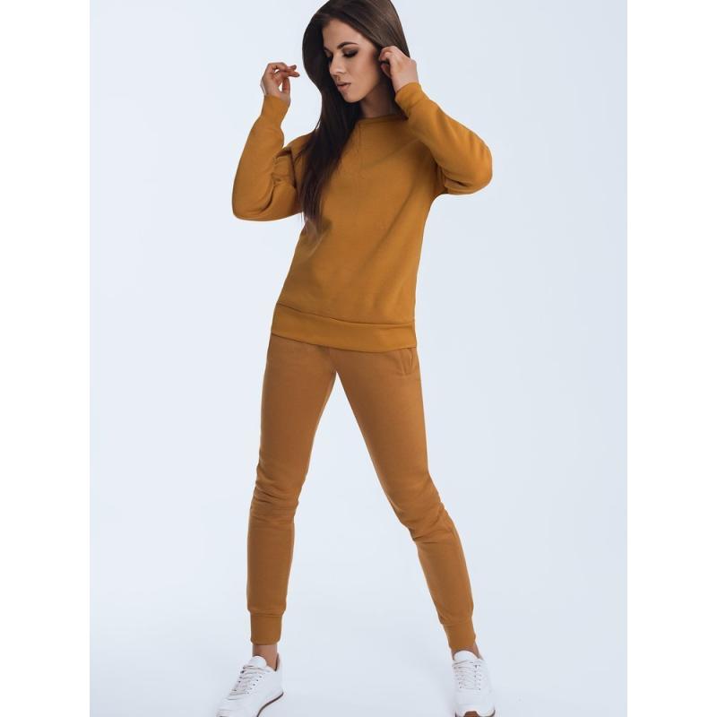 Női edzőruha FITT karamell