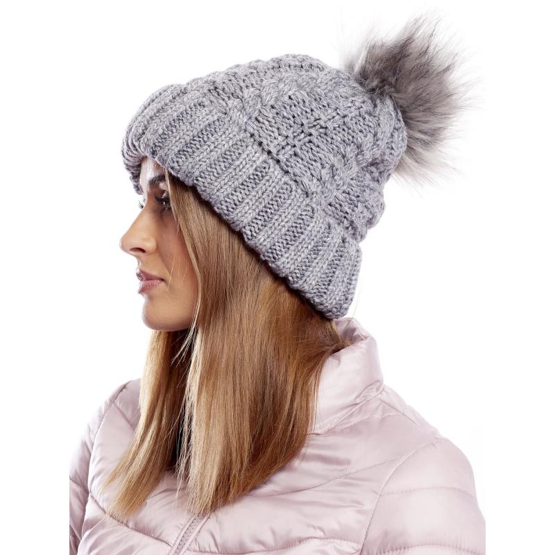 Dámská čepice s kožešinovou aplikací tmavě šedá 