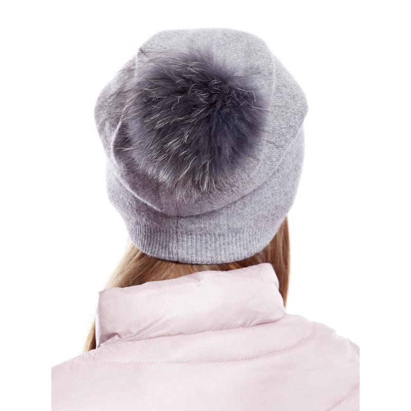 Dámská čepice s kožešinovým lemem světle šedá 